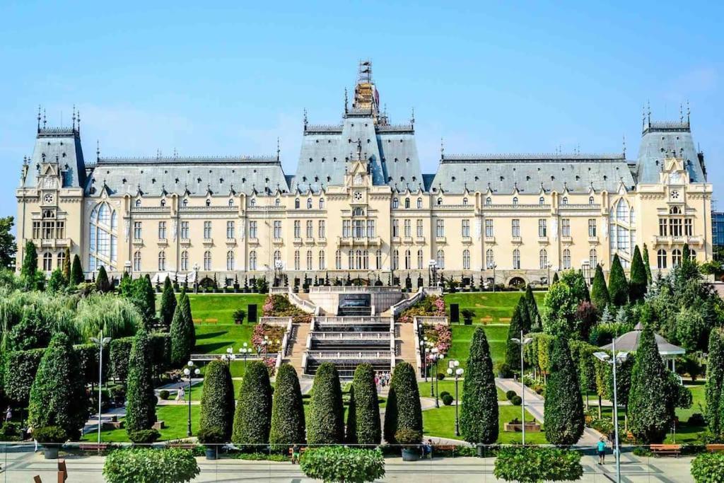 Cazare Iasi Palas Apartment Extérieur photo